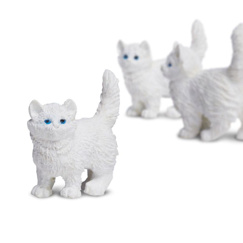 Safari LTD Good luck mini kitten 1st.