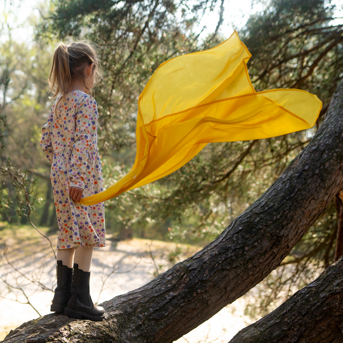 Little Botanic | Playcycle speeldoek medium | Geel 65cm