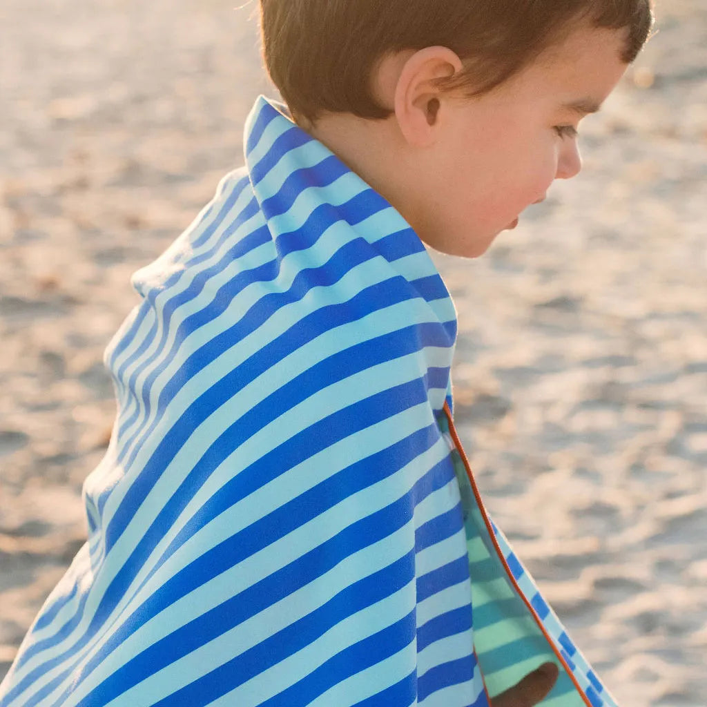 Quut - Play towel M 140 x 70 cm - Road