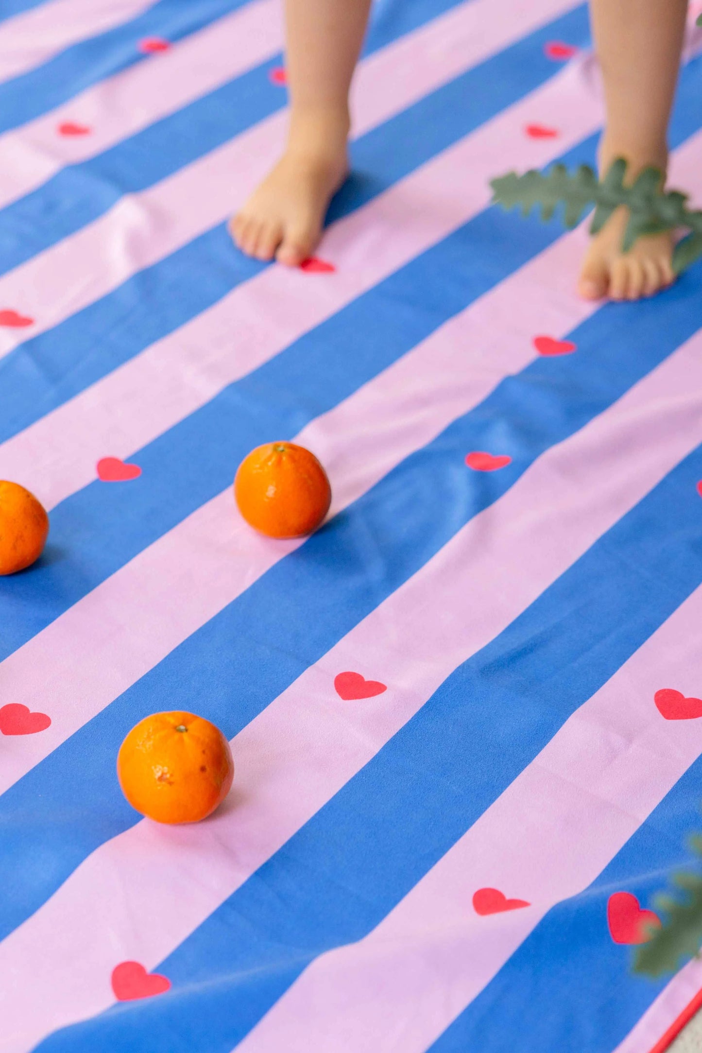 Quut - Play towel L 180 x 100 cm - Lighthouse