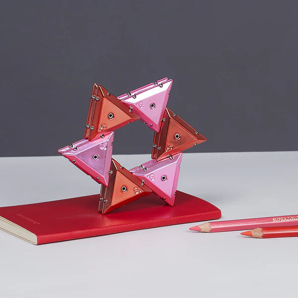 Speks | Geode Chrome Pyramid | Stellar