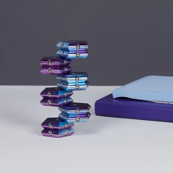 Speks | Geode Chrome Sphere | Nova