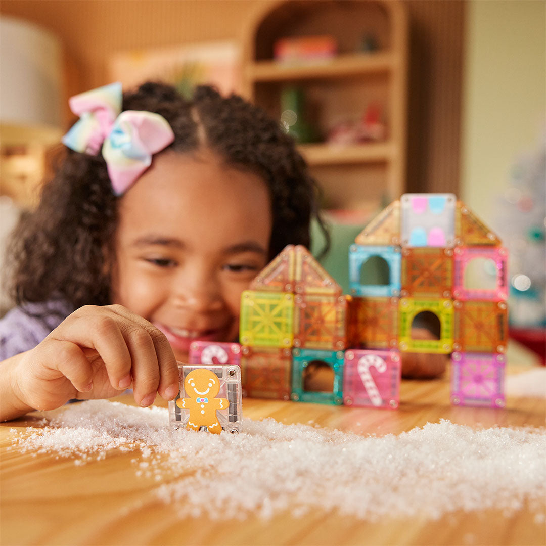 MAGNA-TILES® microMAGS Gingerbread House Travel Set 24 stuks