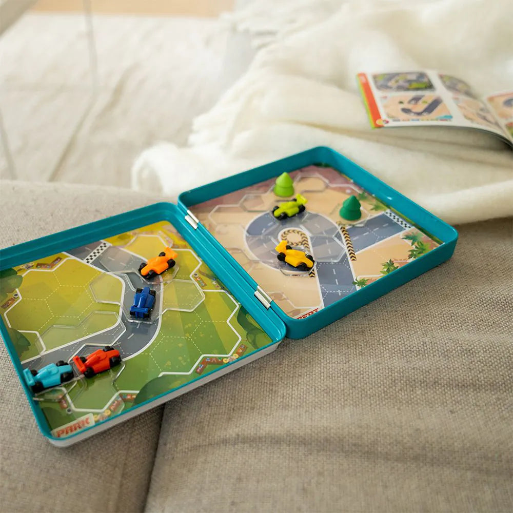 SmartGames | Magnetic travel game | Pole Position