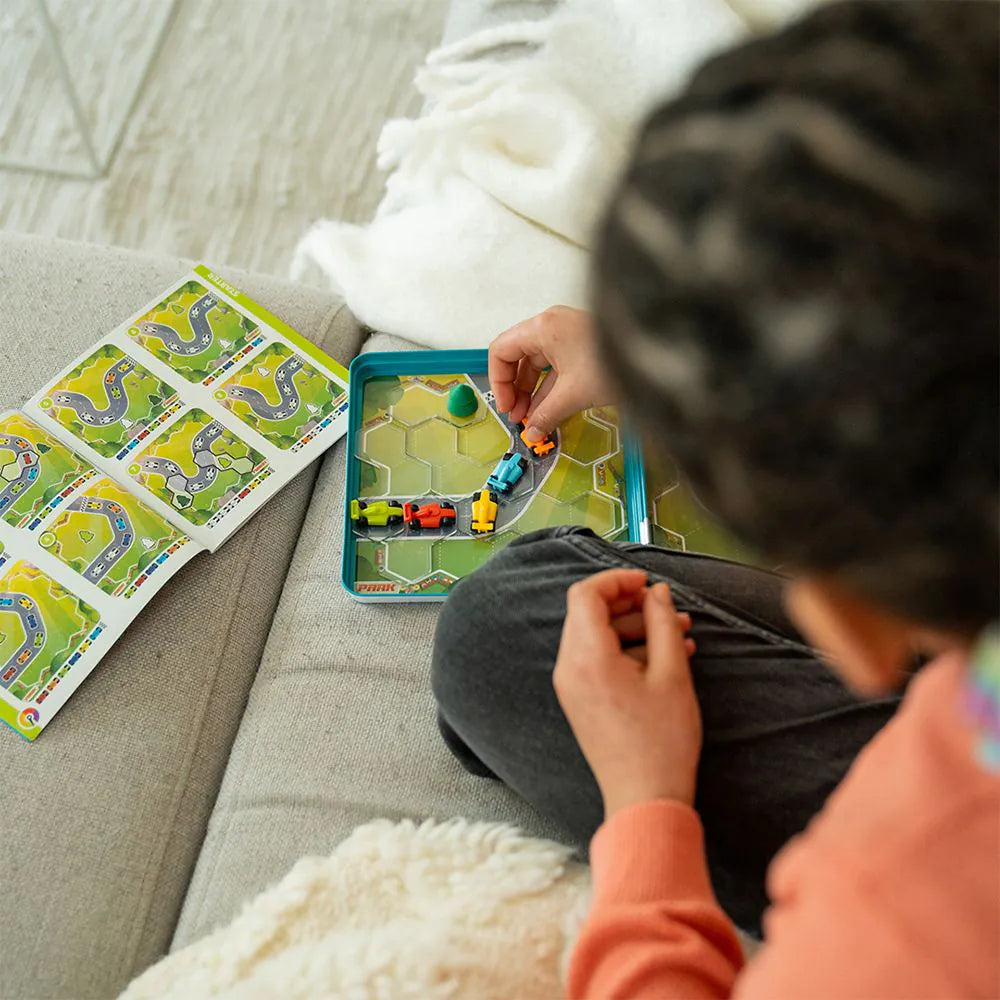 SmartGames | Magnetic travel game | Pole Position
