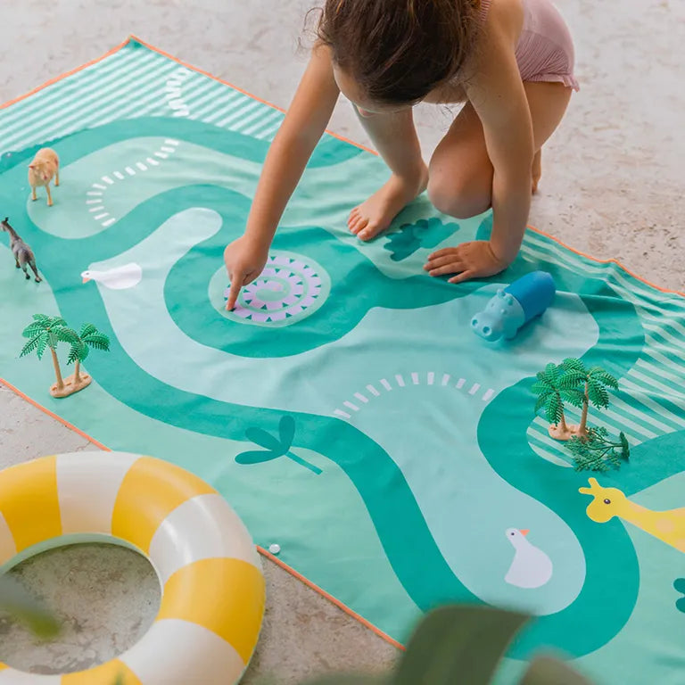 Quut - Play towel M 140 x 70 cm - Safari